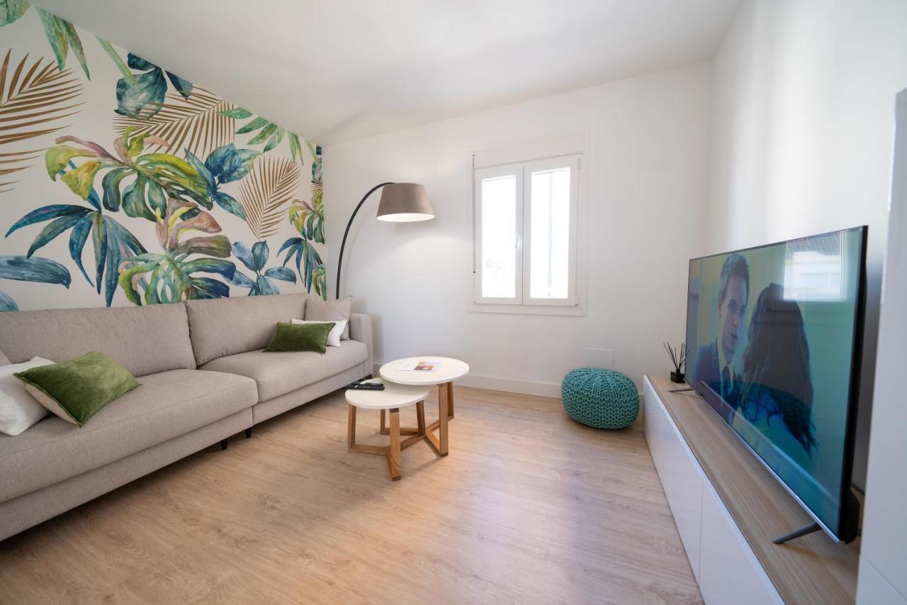 Your Home In Malaga Centro & Parking Free Bagian luar foto